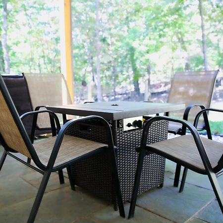 Peaceful Modern Chalet In Елліджей Екстер'єр фото